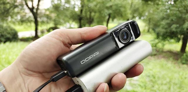 盯盯拍mini2，打开新世界的窗口（小巧身材，大容量功能，让拍照更便捷）