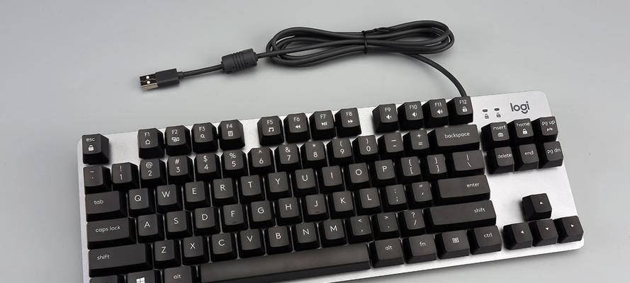 罗技G610键盘的卓越表现与功能（无可挑剔的打字体验与个性化定制功能）