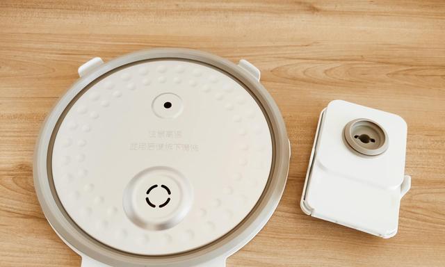 小米999电饭锅的多功能与性能如何？（揭秘小米999电饭锅的独特之处，让你的烹饪更加便捷高效！）