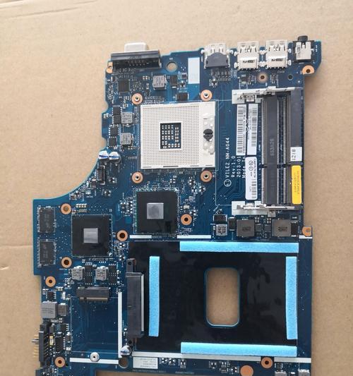 联想笔记本E540键盘拆卸教程（详解联想E540笔记本键盘拆卸步骤及注意事项）