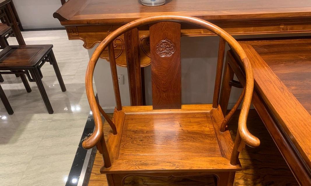 分享简风家具制作方法（打造舒适简约家居空间）