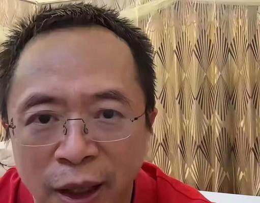马云卸任董事长，企业未来如何？（以马云为例，探讨企业领导者交接对企业发展的影响）